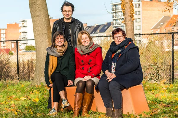 ZITBANKEN KRIJGEN EEN PLAATS AAN DE VAART NAAST KOMET-SITE